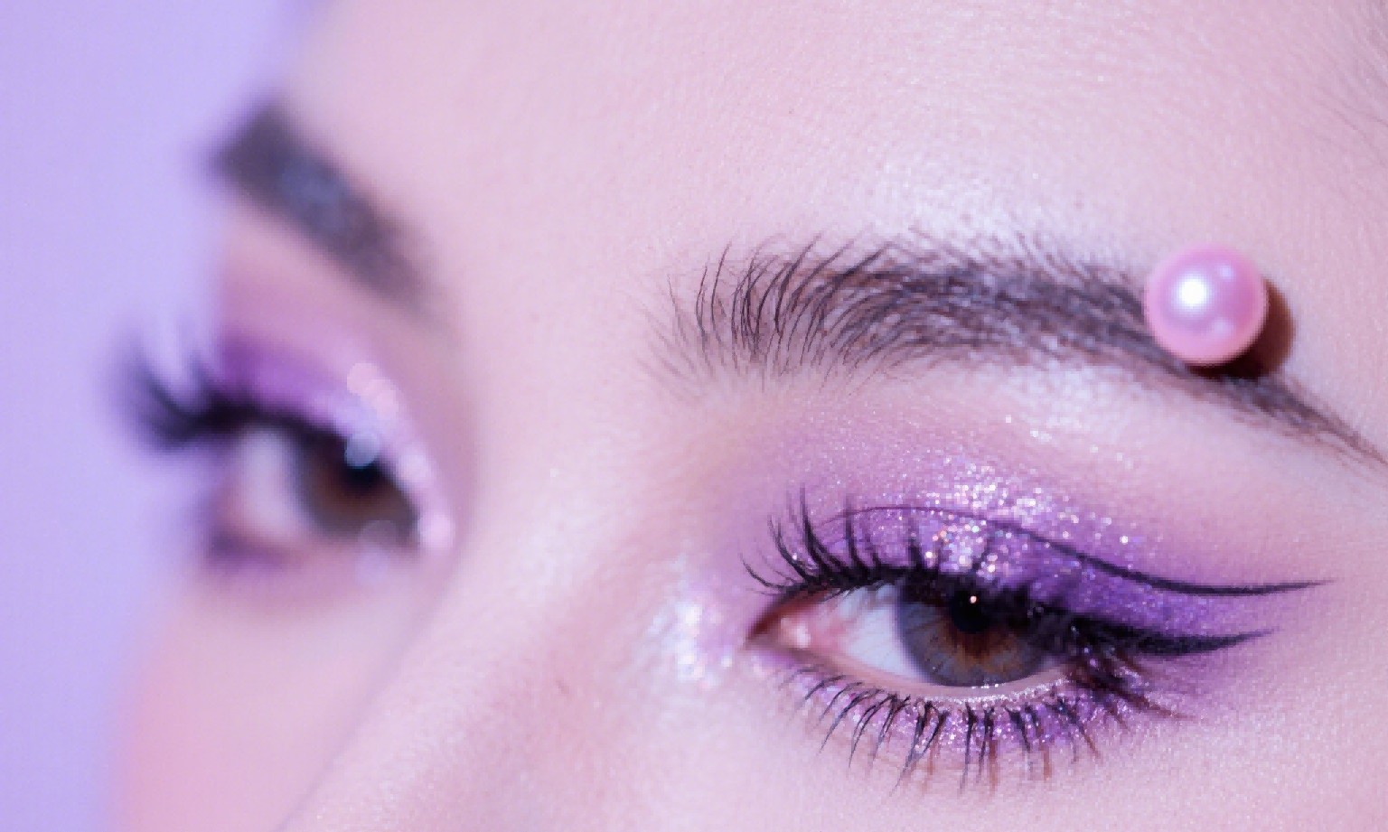 False Eyelashes for Cycling: Aerodynamic, Lightweight Styles for Speed
